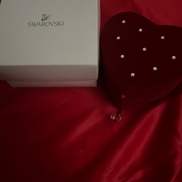 Swarovski Red Heart Crystal Jewelry Box - Picture 2 of 2